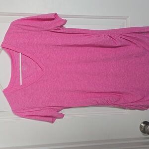 GapFit MATERNITY Pink V-Neck Tee